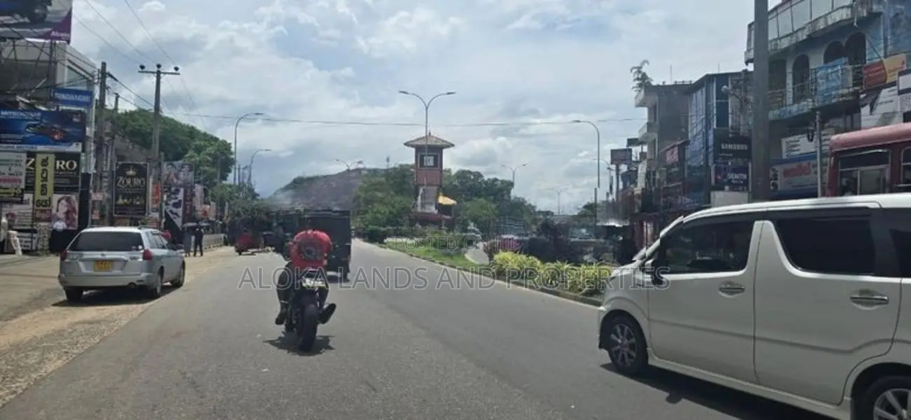 Land For Sale In Dambulla Town - දඹුල්ලෙන් අනර්ග ඉඩමක් විකිණීමට