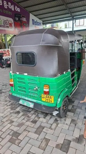 Bajaj RE 4Strok 2012