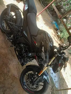 Bajaj Pulsar N160 2025
