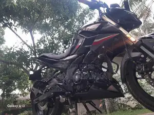 Bajaj Pulsar N160 2025