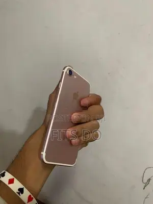 Apple iPhone 7 (Used)