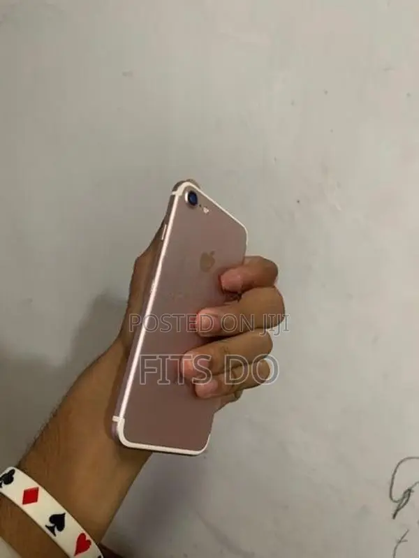 Apple iPhone 7 (Used)