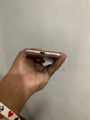 Apple iPhone 7 (Used)