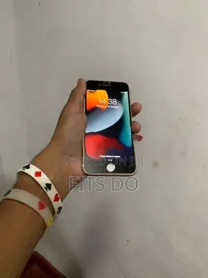Apple iPhone 7 (Used)