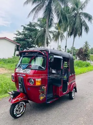 Bajaj RE Petrol 2010