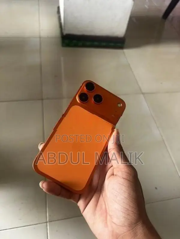 Apple iPhone XR (Used)