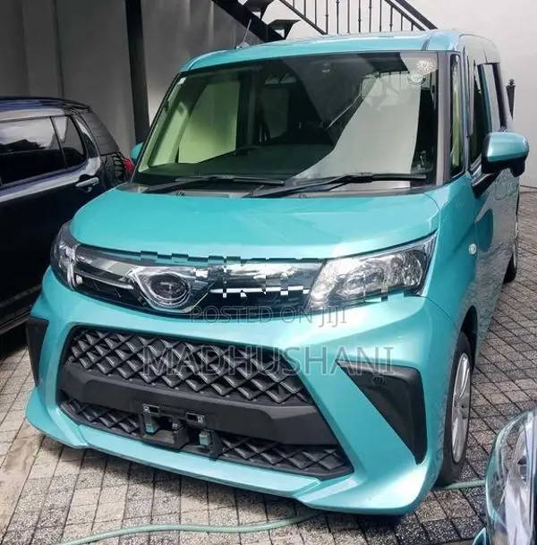 Toyota Roomy 2023