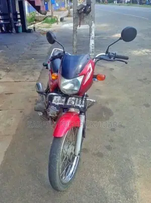 Bajaj CT100 2005