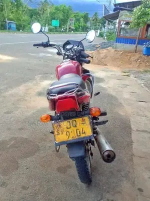 Bajaj CT100 2005