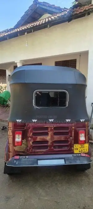Bajaj RE 2004