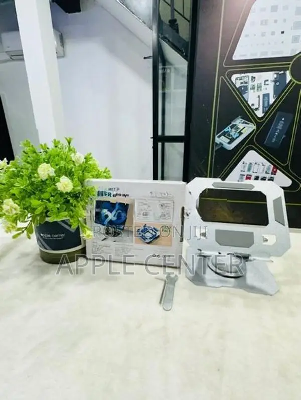 Foldable Metal Holder