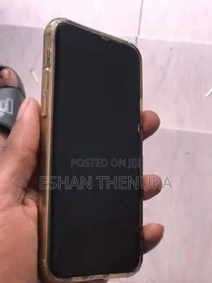 Apple iPhone XS (Used)
