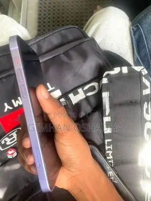 Apple iPhone 12 (Used)