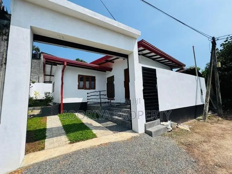 Brand New Single Story House for Sale in Piliyandala Bataketthara