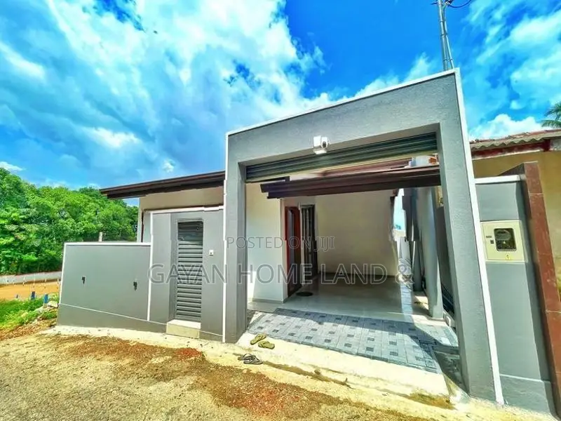 Polgasowita-Brand New Single Storey House For Sale