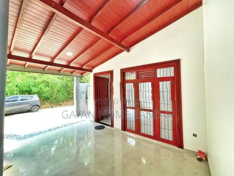 Polgasowita-Brand New Single Storey House For Sale