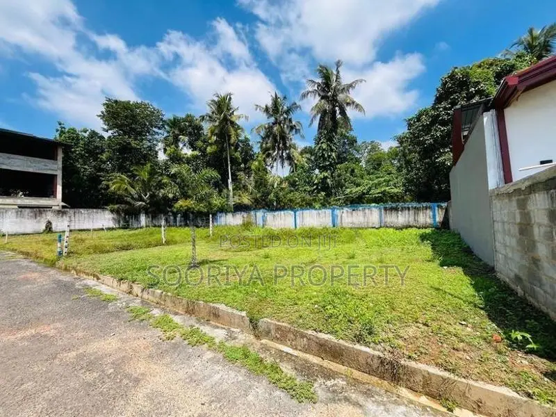 Commercial / Residential Land for Sale in Piliyandala Batuwandara