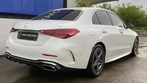 Mercedes Benz C200 AMG 2025