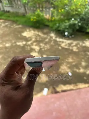 Apple iPhone 12 (Used)