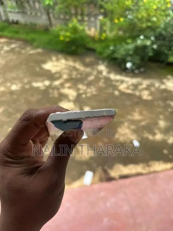 Apple iPhone 12 (Used)