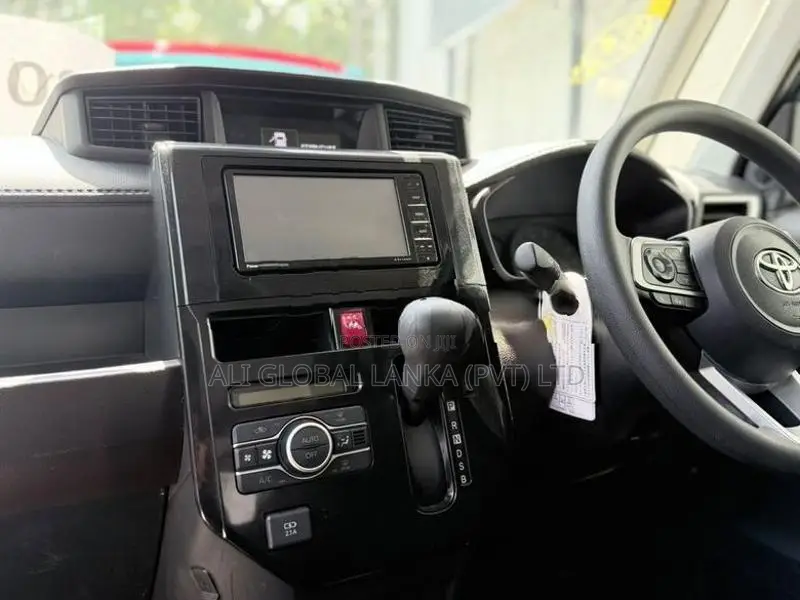 Toyota Roomy G Grade 2023