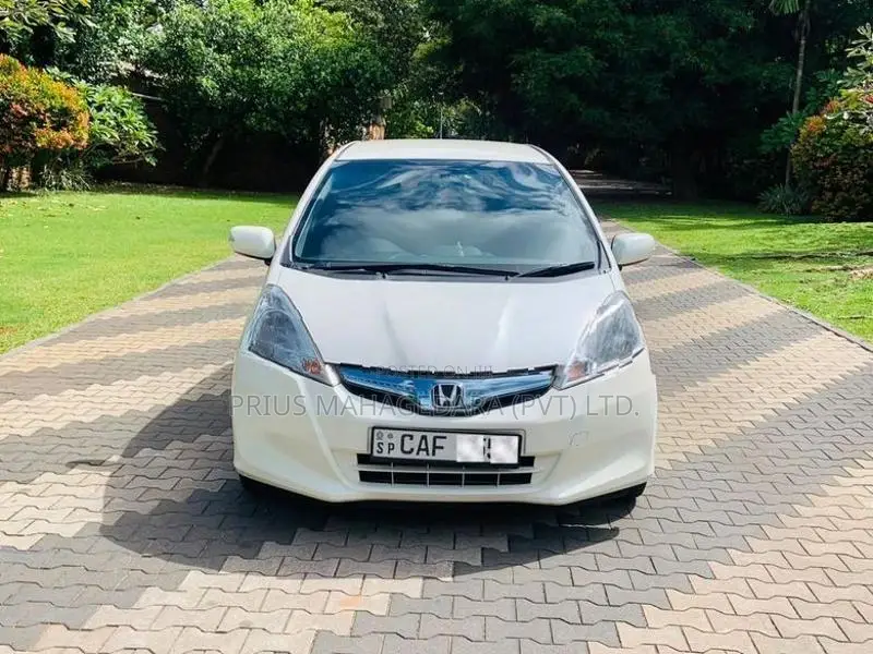 Honda Fit GP1 2013