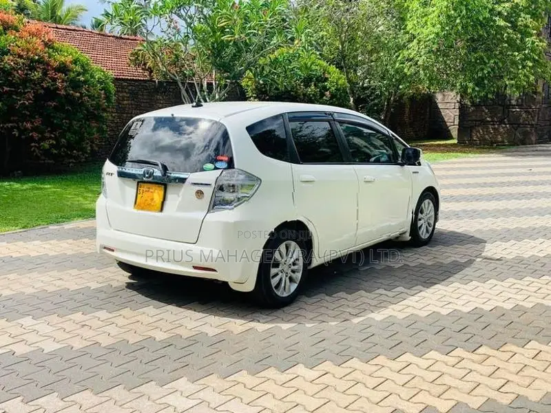Honda Fit GP1 2013