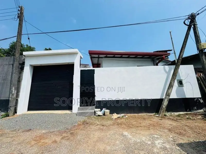 Single Story Brand New House for Sale in Moratuwa Piliyandala