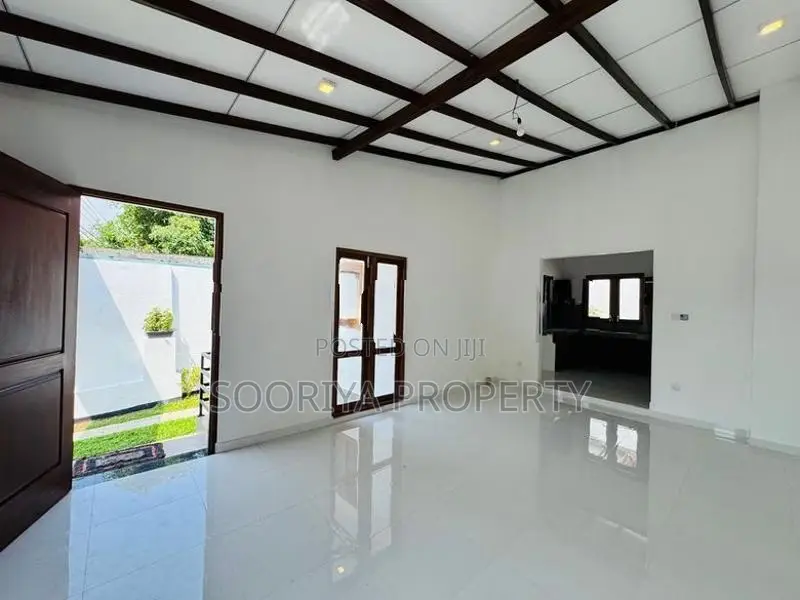Single Story Brand New House for Sale in Moratuwa Piliyandala