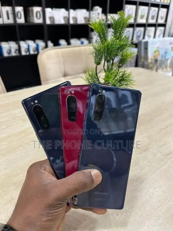 Sony Xperia 5 64GB (Used)