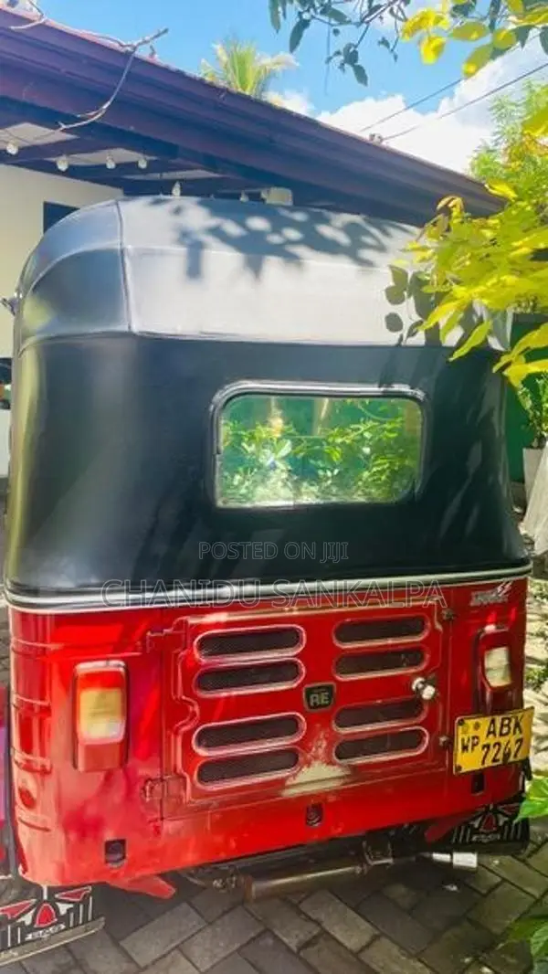 Bajaj RE Standard 2016