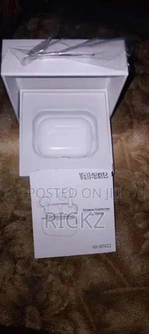 Ven -Denz Earpods