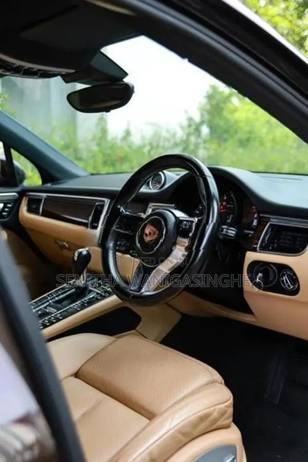 Porsche Macan 2016