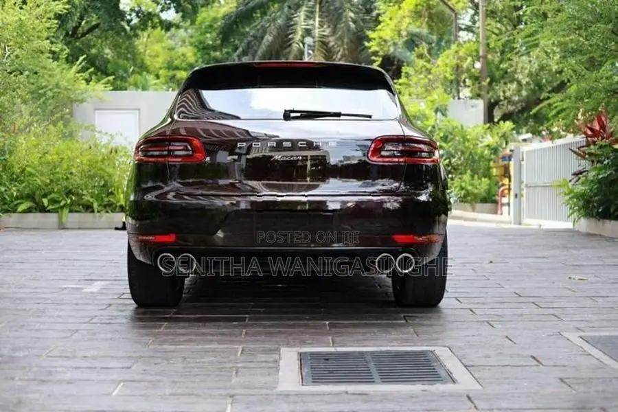 Porsche Macan 2016