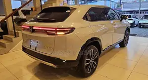 Honda Vezel Z Pre 4way 10 speak; 2026