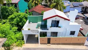 කඩවතින් පදිංචි නොවූ අලුත්ම නිවසක්