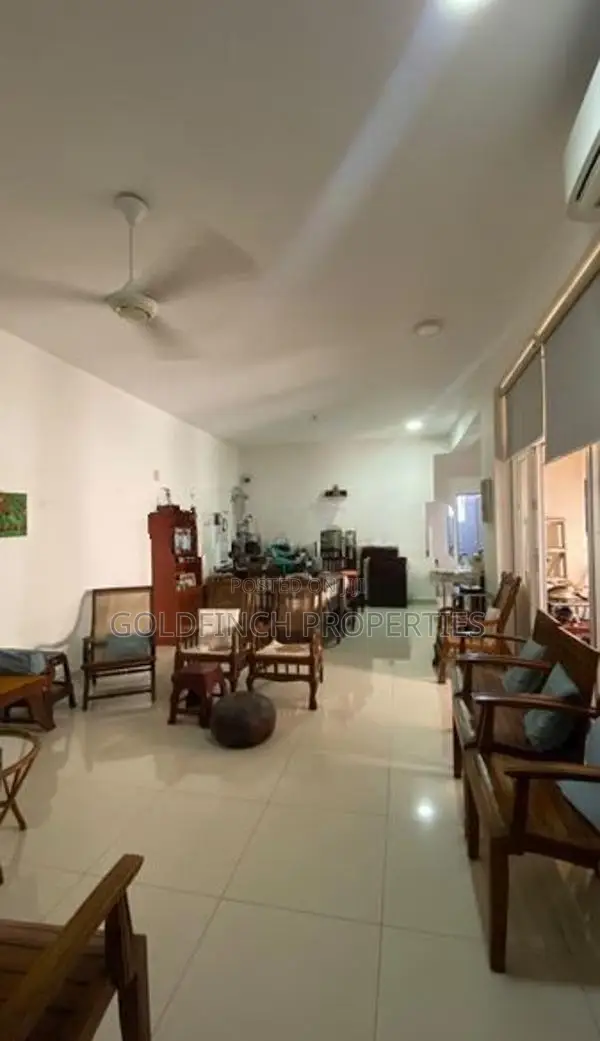 3 Bedroom Apartment For Sale At Mount Lavinia.