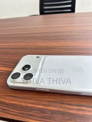 Apple iPhone 17 Pro Max (Used)