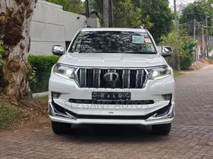 Toyota Land Cruiser Prado TXL 2023