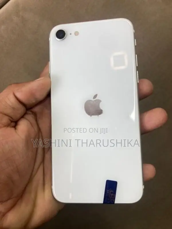 Apple iPhone SE 2 (Used)
