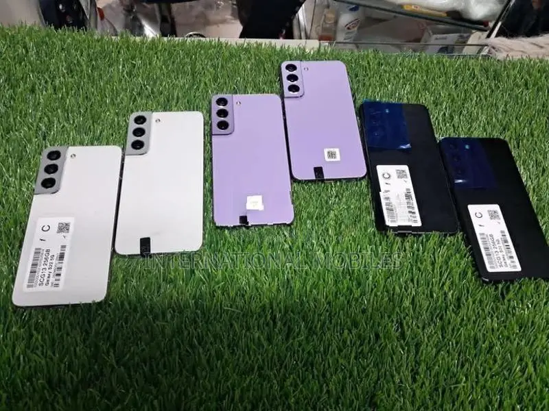 Samsung Galaxy S22 5G Fullset (Used)