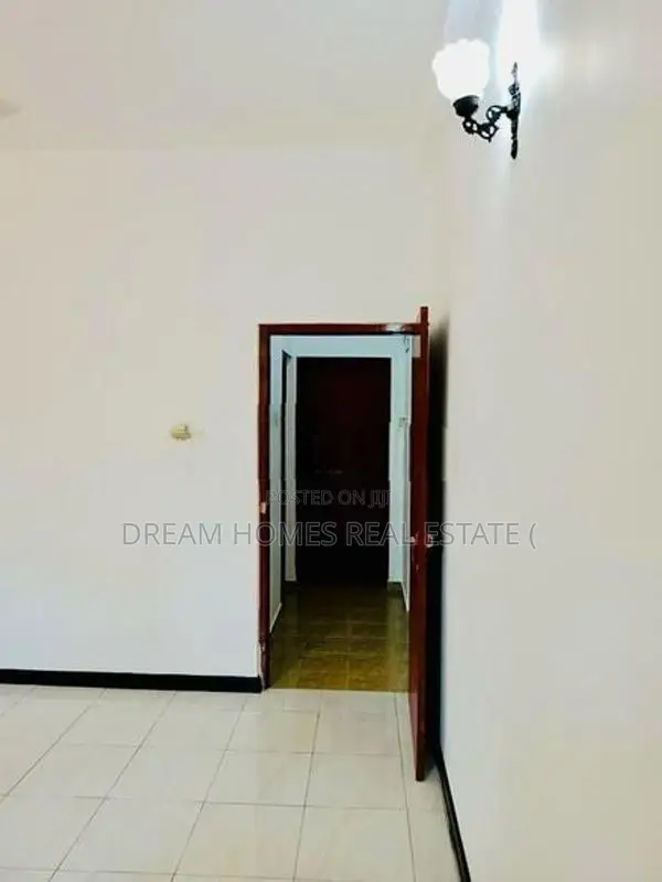 Ground Floor House For Rent In Akuregoda, Pelawatta – Battaramulla