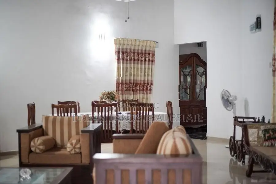 Furnished single storied stand alone house on rent kandana