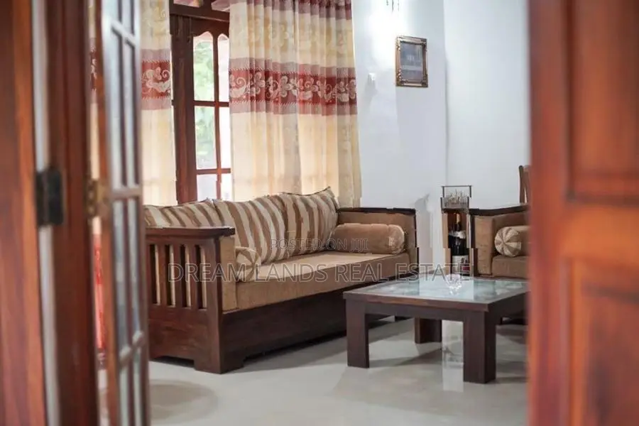 Furnished single storied stand alone house on rent kandana