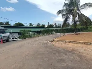 Commercial Land for sale in Kaduwela Town