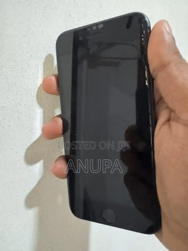 Apple iPhone 8 64GB (Used)