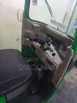 Bajaj RE 2025