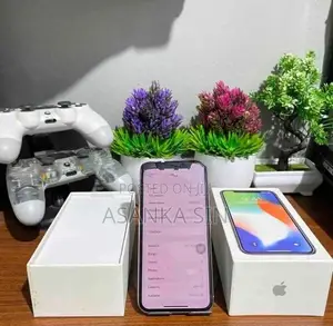 Apple iPhone XS (Brand New)