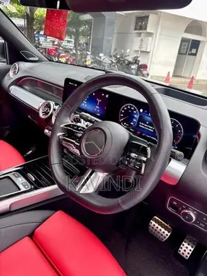 Mercedes Benz GLB 180 AMG Plus 2025