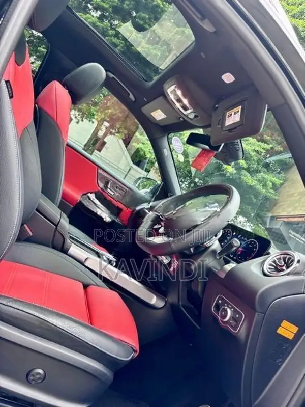 Mercedes Benz GLB 180 AMG Plus 2025